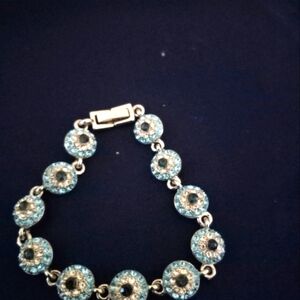 Truly beautiful dark blue, light blue & clear stone bracelet